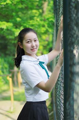 春潮烂漫海棠红