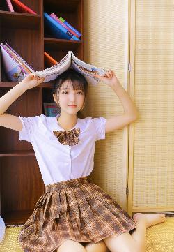 老婆出差闺蜜来家住几天