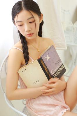 被最想拥抱的男人威胁了